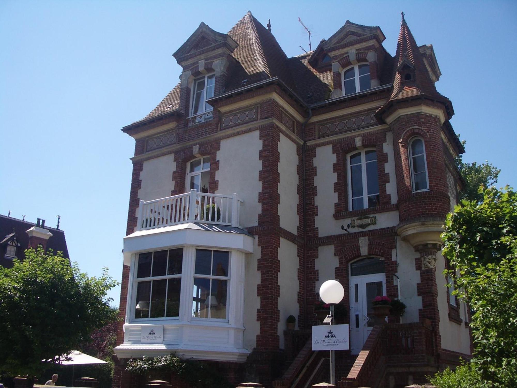 La Maison D'Emilie Улгат Екстериор снимка