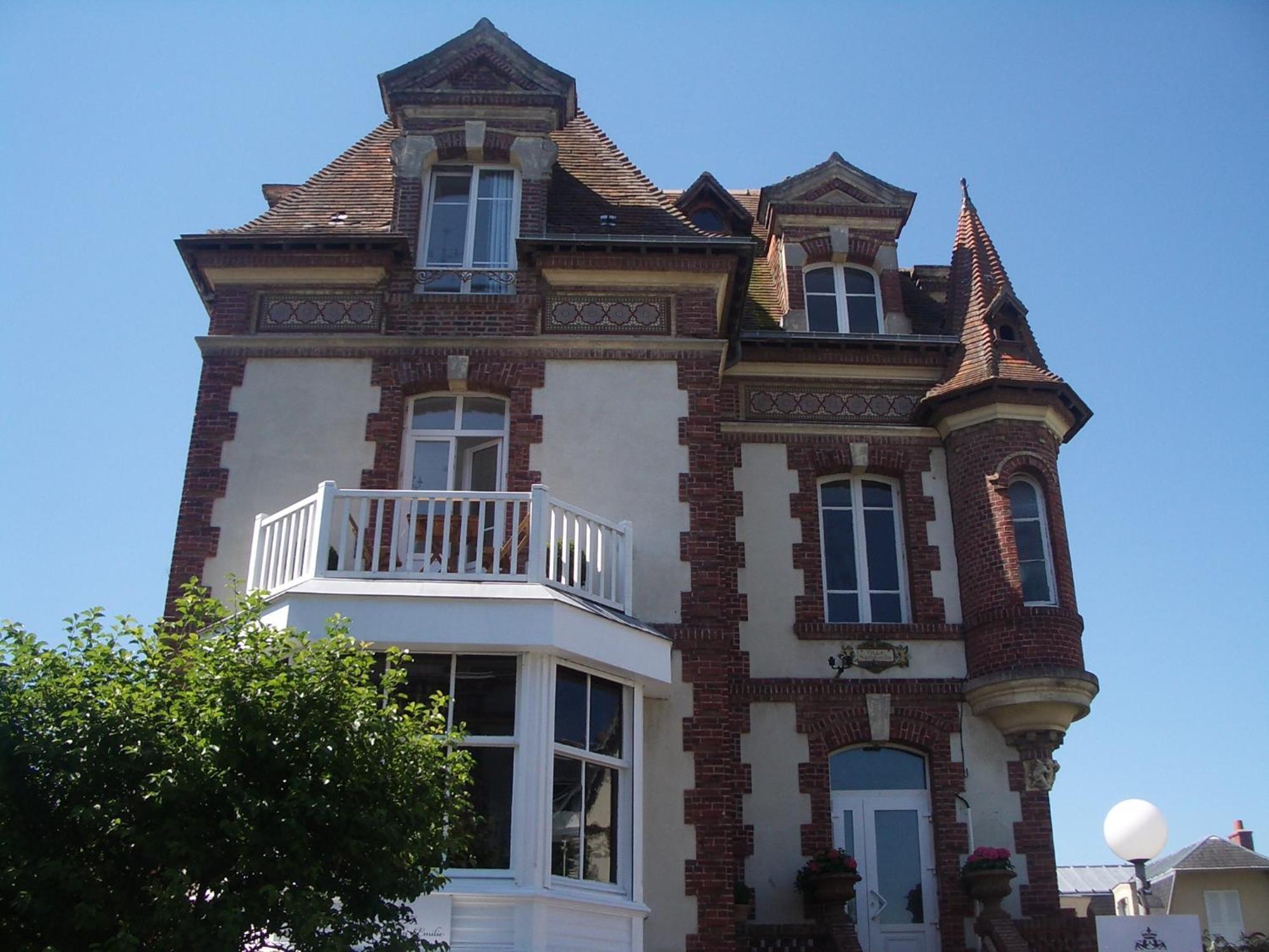 La Maison D'Emilie Улгат Екстериор снимка